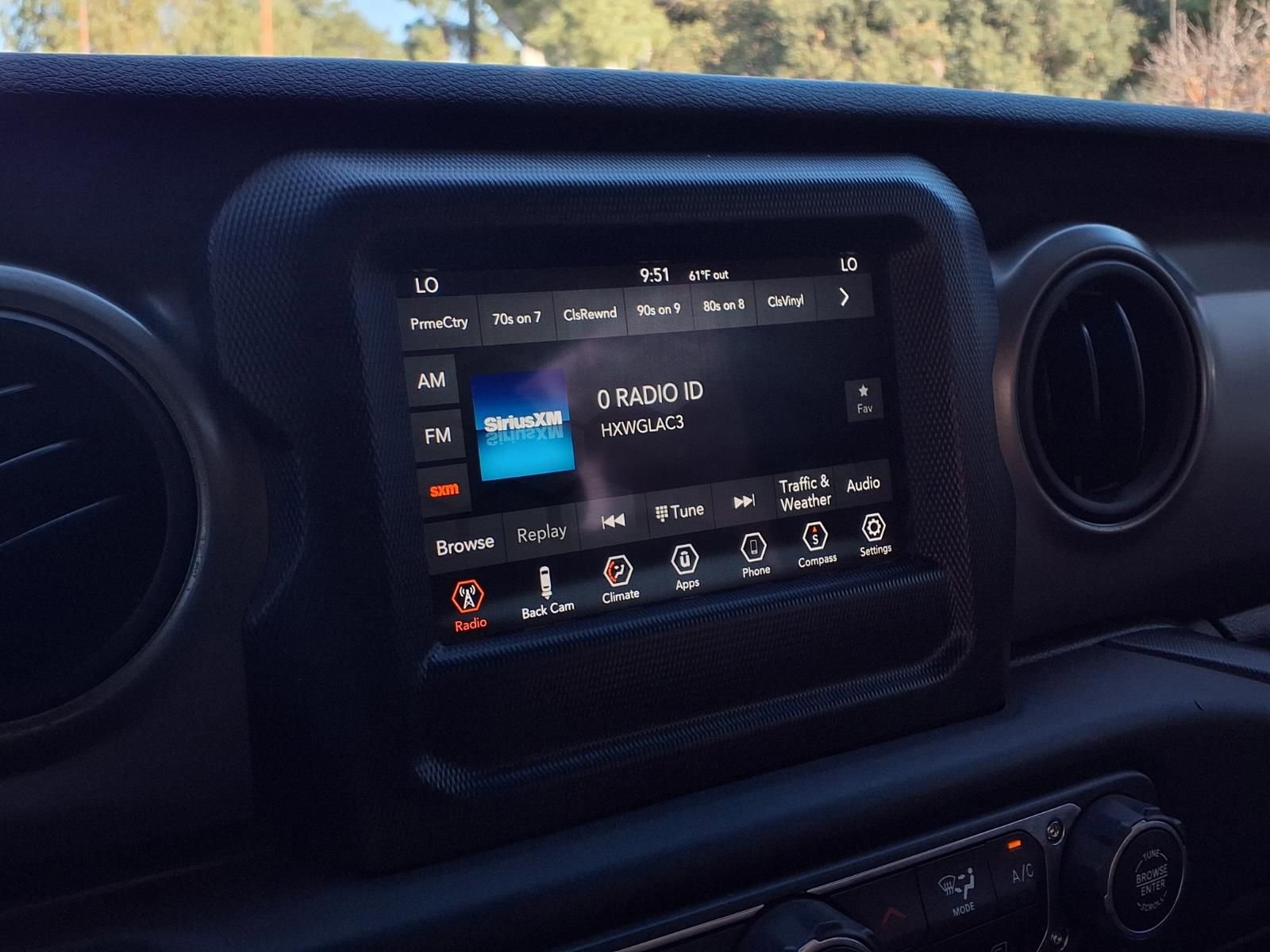 Used 2018 Jeep Wrangler Sport image 7