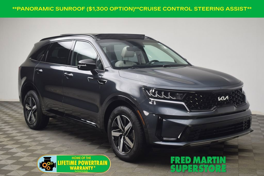 Used 2022 Kia Sorento S w/ Panoramic Sunroof Package