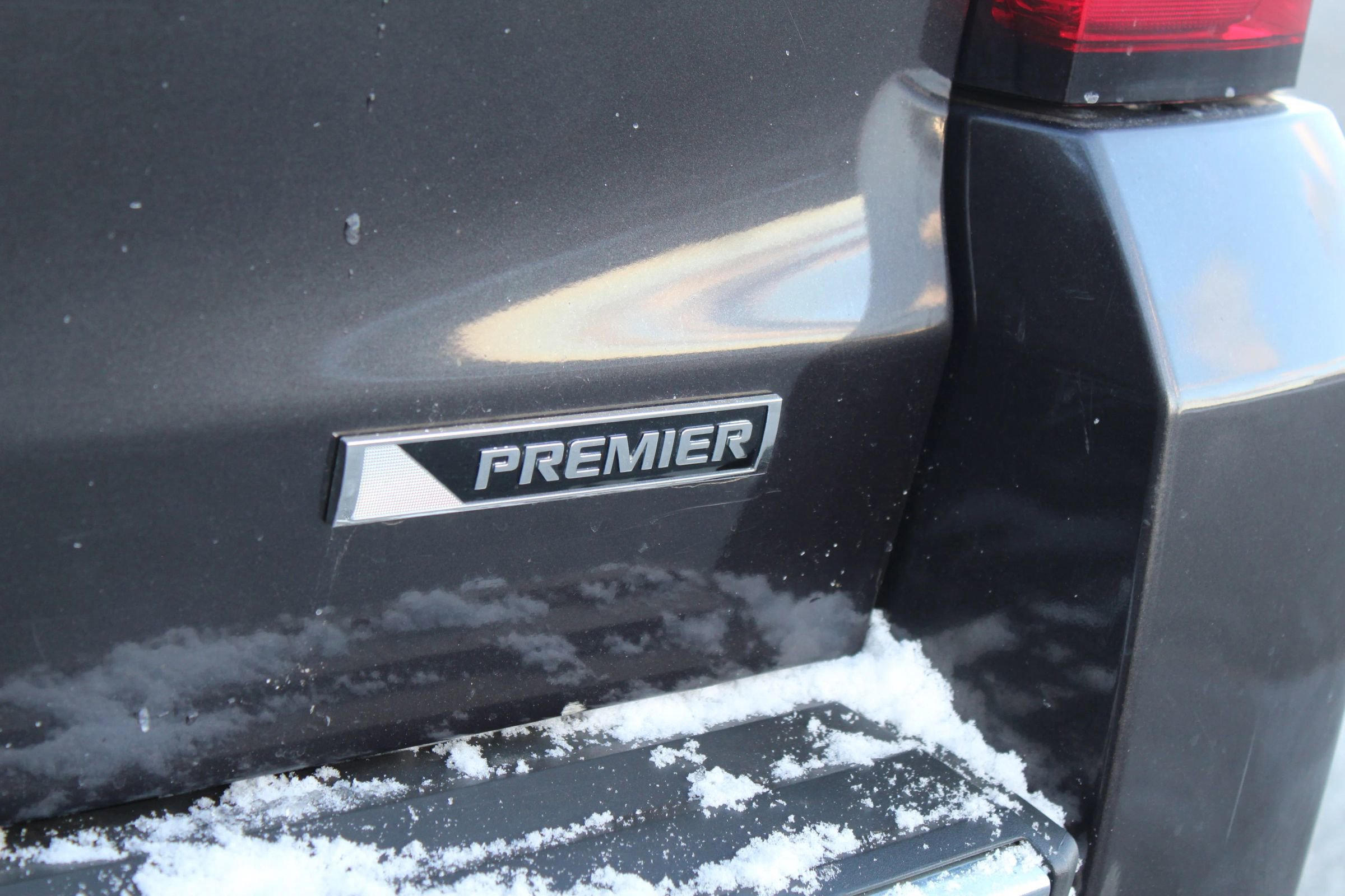 Used 2018 Chevrolet Tahoe Premier AWD/4WD image 48