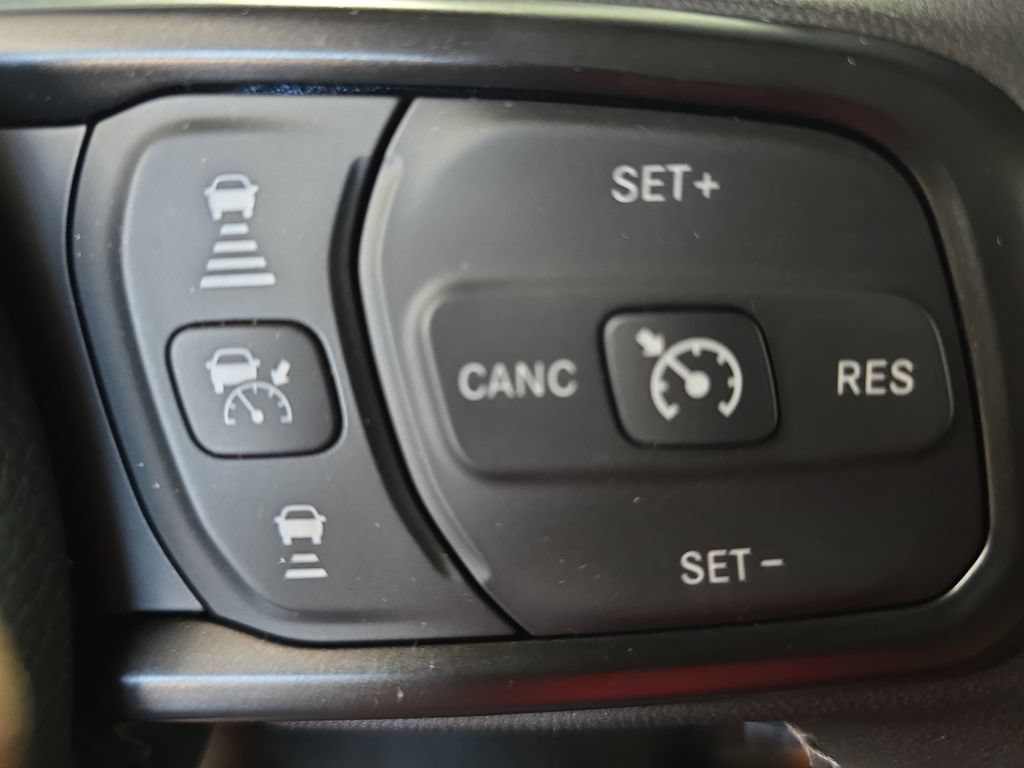 New 2026 Jeep Gladiator Sport AWD/4WD image 18