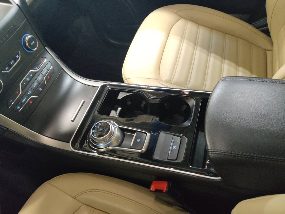 Used 2020 Ford Edge SEL AWD/4WD image 26