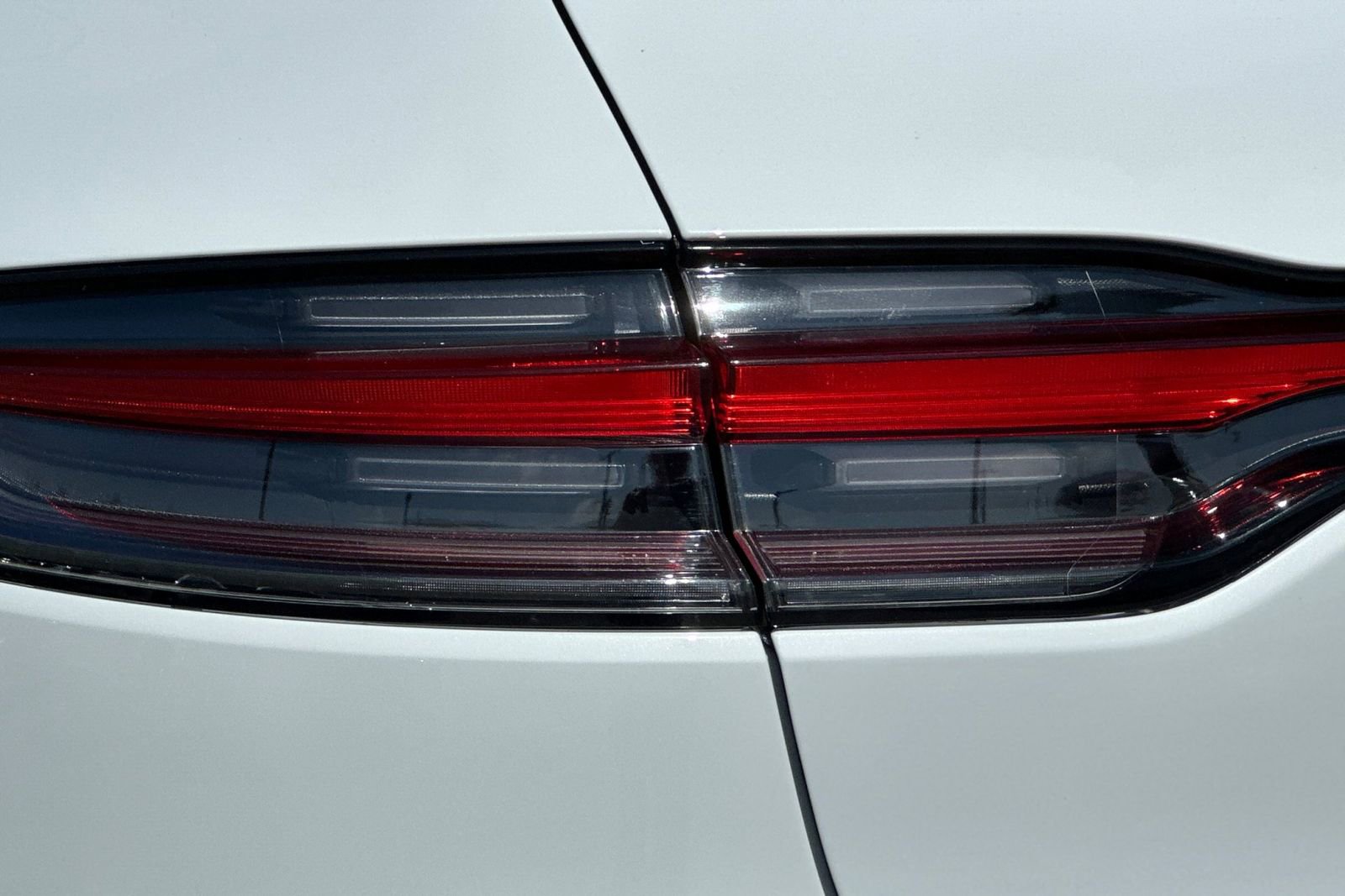 Used 2025 Porsche Macan image 38