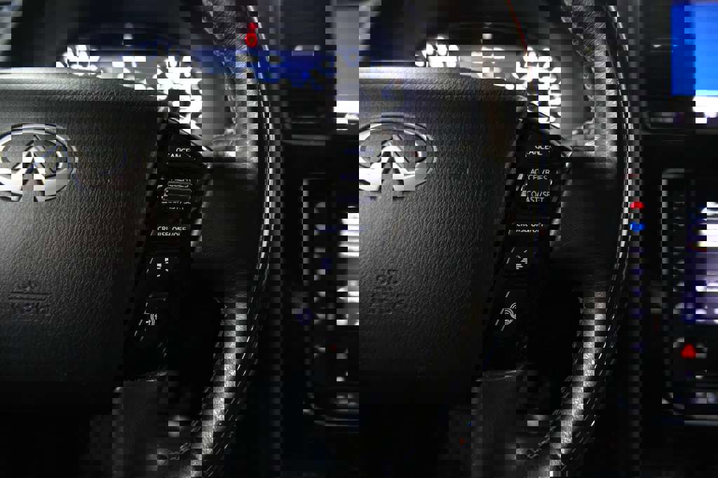 Used 2021 INFINITI QX80 Luxe image 42