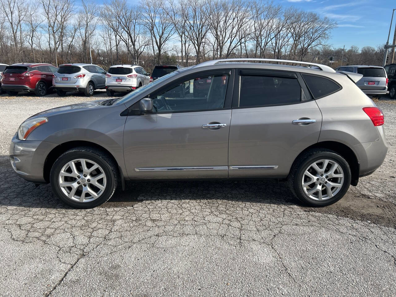 Used 2011 Nissan Rogue SV w/ SL Pkg image 6