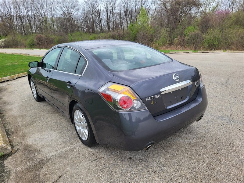 Used 2012 Nissan Altima 2.5 S FWD image 9