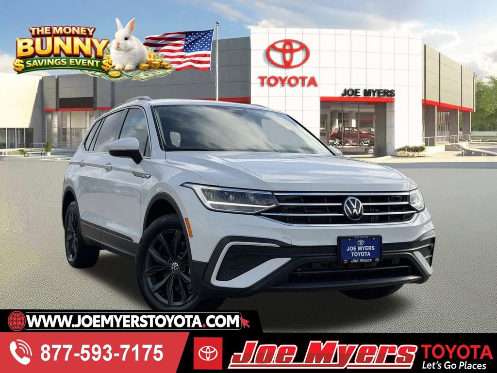 Used 2024 Volkswagen Tiguan SE