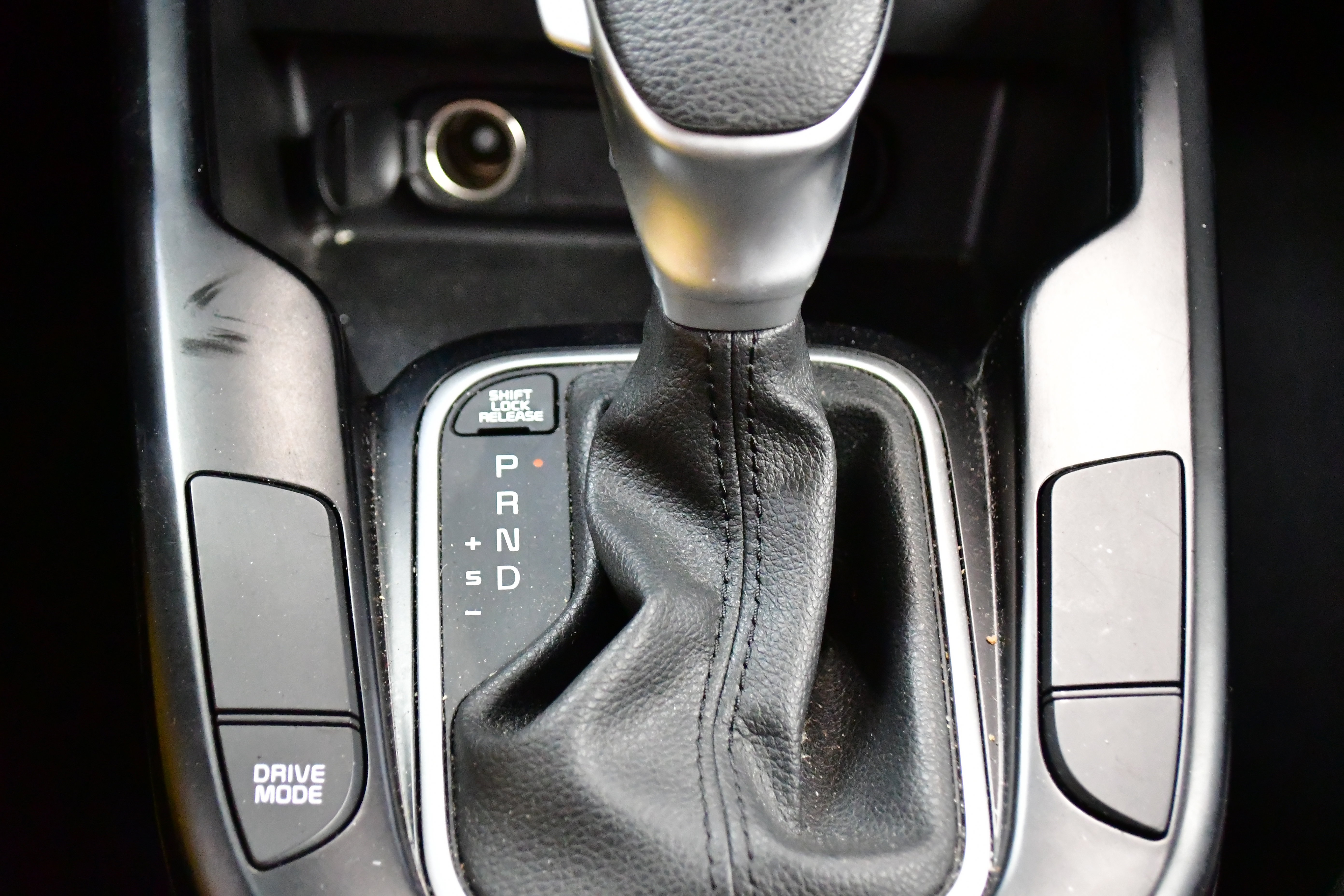 Used 2025 Kia Soul LX w/ LX Technology Package FWD image 27
