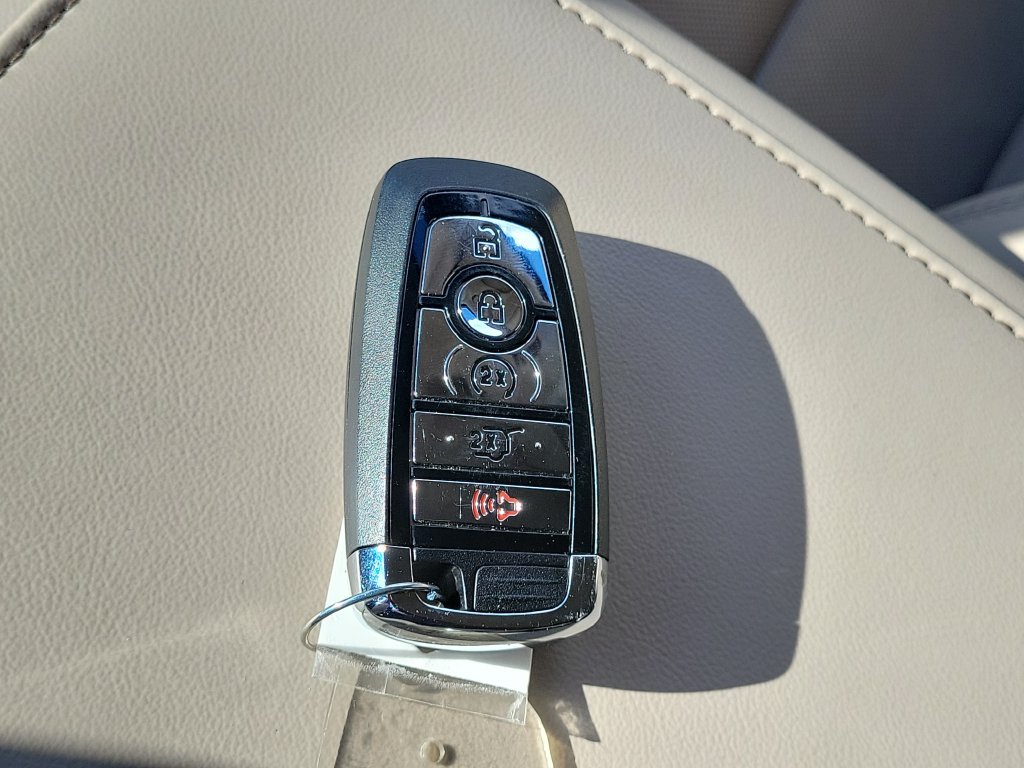 Used 2024 Lincoln Aviator Reserve RWD image 25