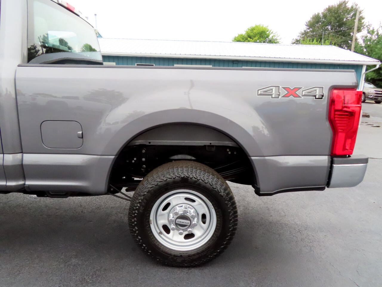 Used 2022 Ford F350 XL w/ Power Equipment Group image 15