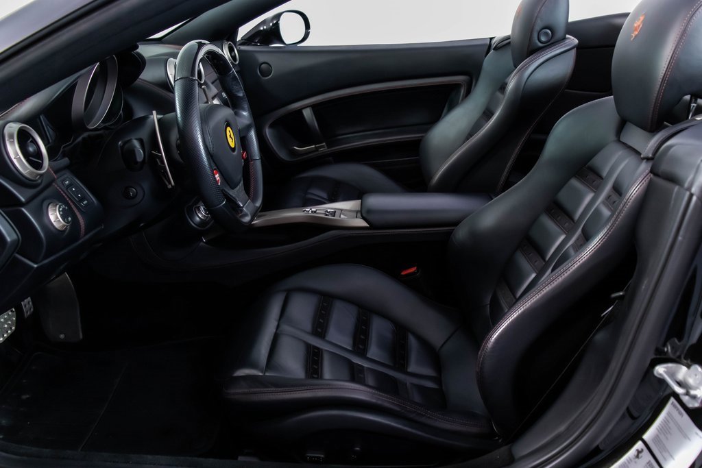 Used 2014 Ferrari California image 41