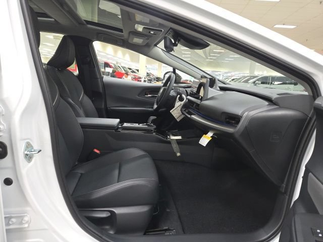 New 2026 Toyota Prius Limited FWD image 8