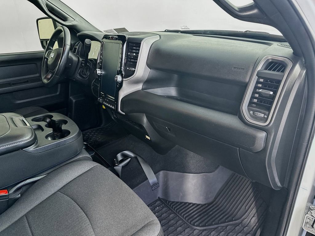 Used 2024 RAM 3500 Tradesman w/ Chrome Appearance Group image 31