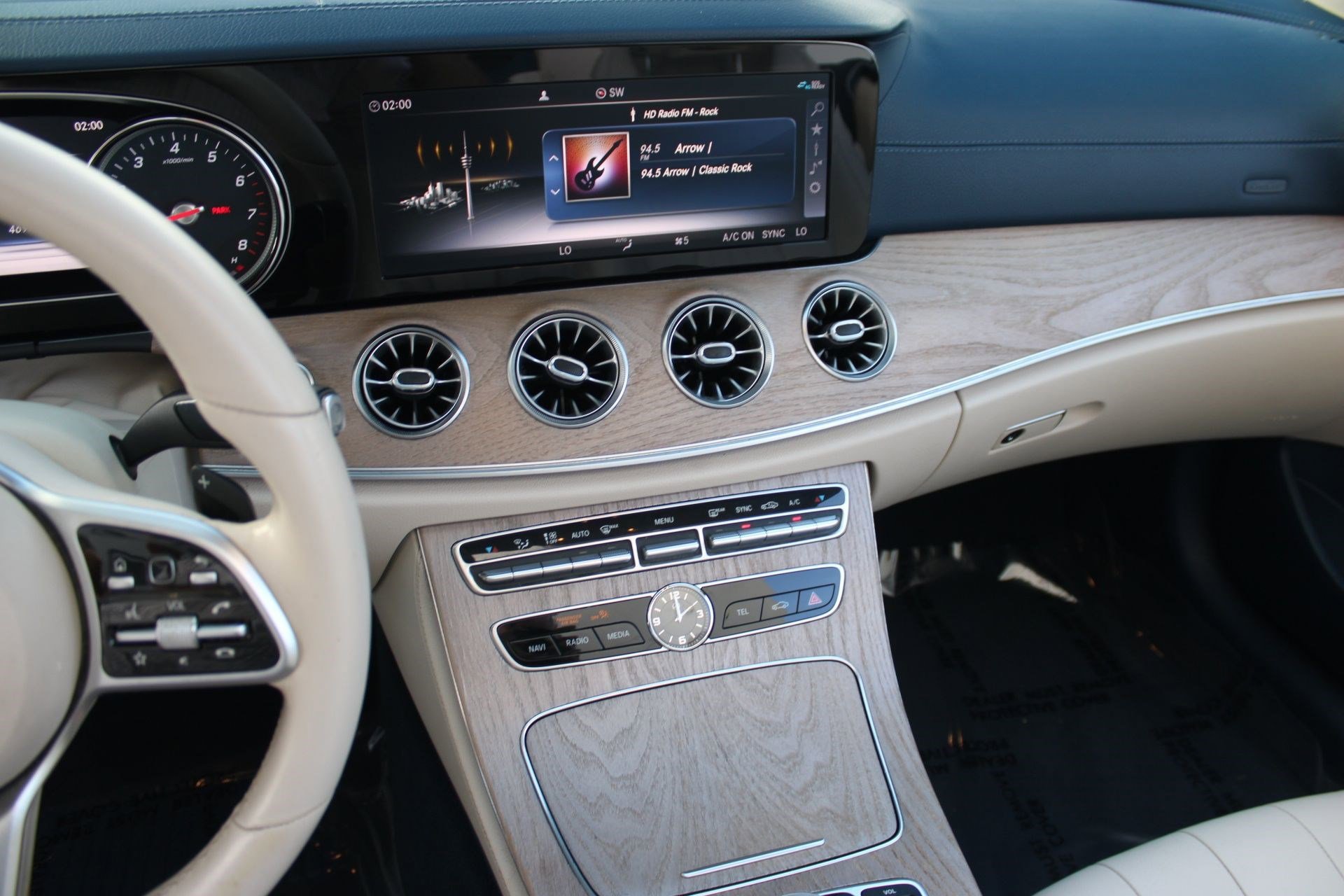 Used 2019 Mercedes-Benz E 450 Cabriolet image 24