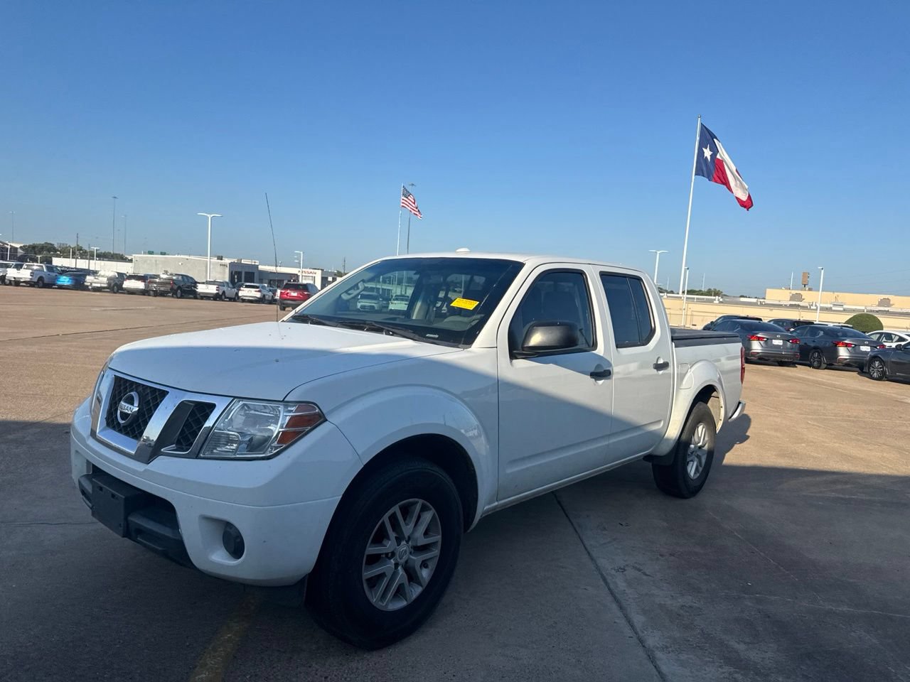 Used 2016 Nissan Frontier SV RWD image 7