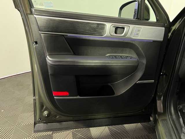 Used 2024 Hyundai Santa Fe Limited image 22