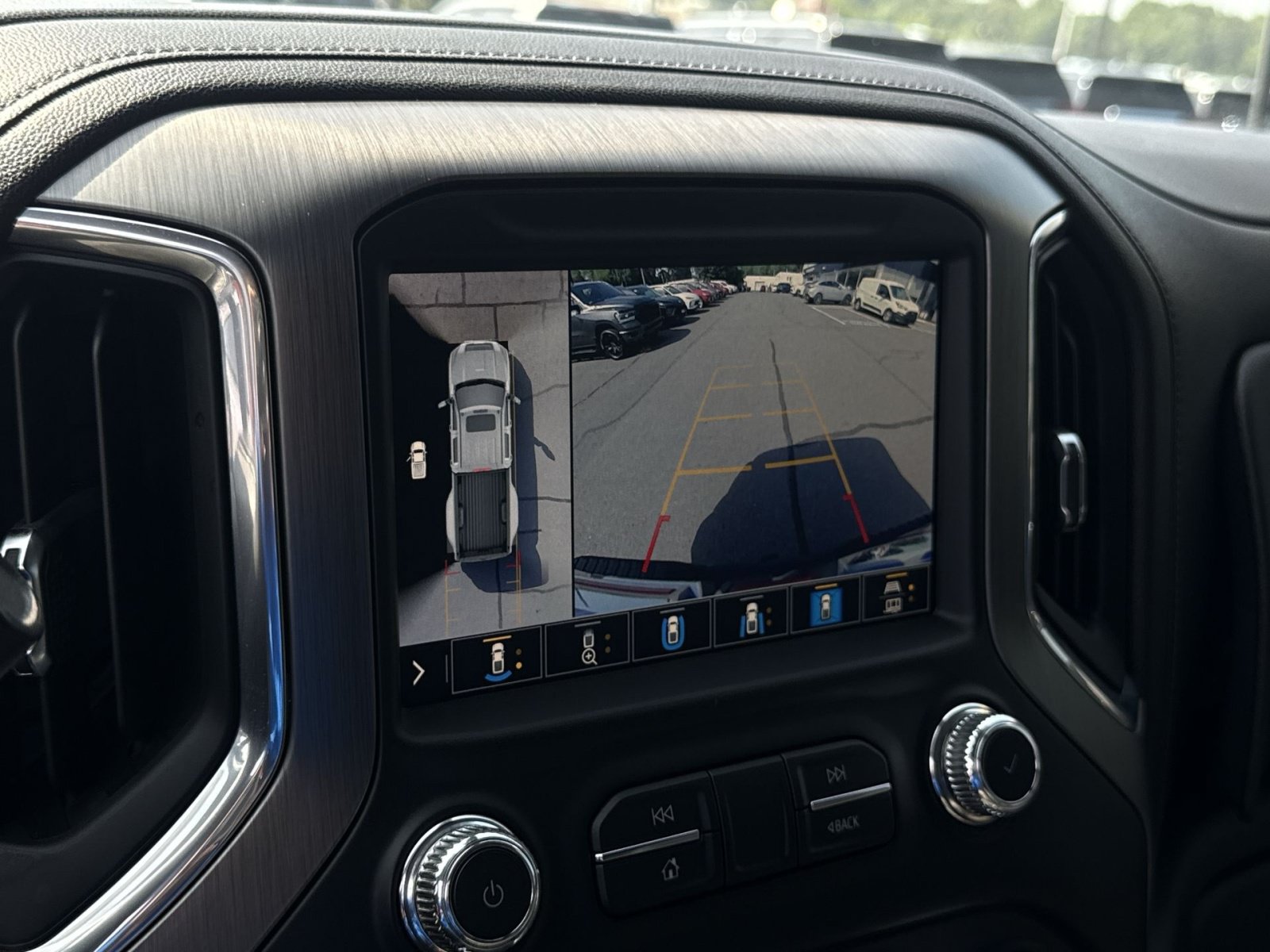 Used 2021 GMC Sierra 3500 Denali w/ Denali Ultimate Package AWD/4WD image 19