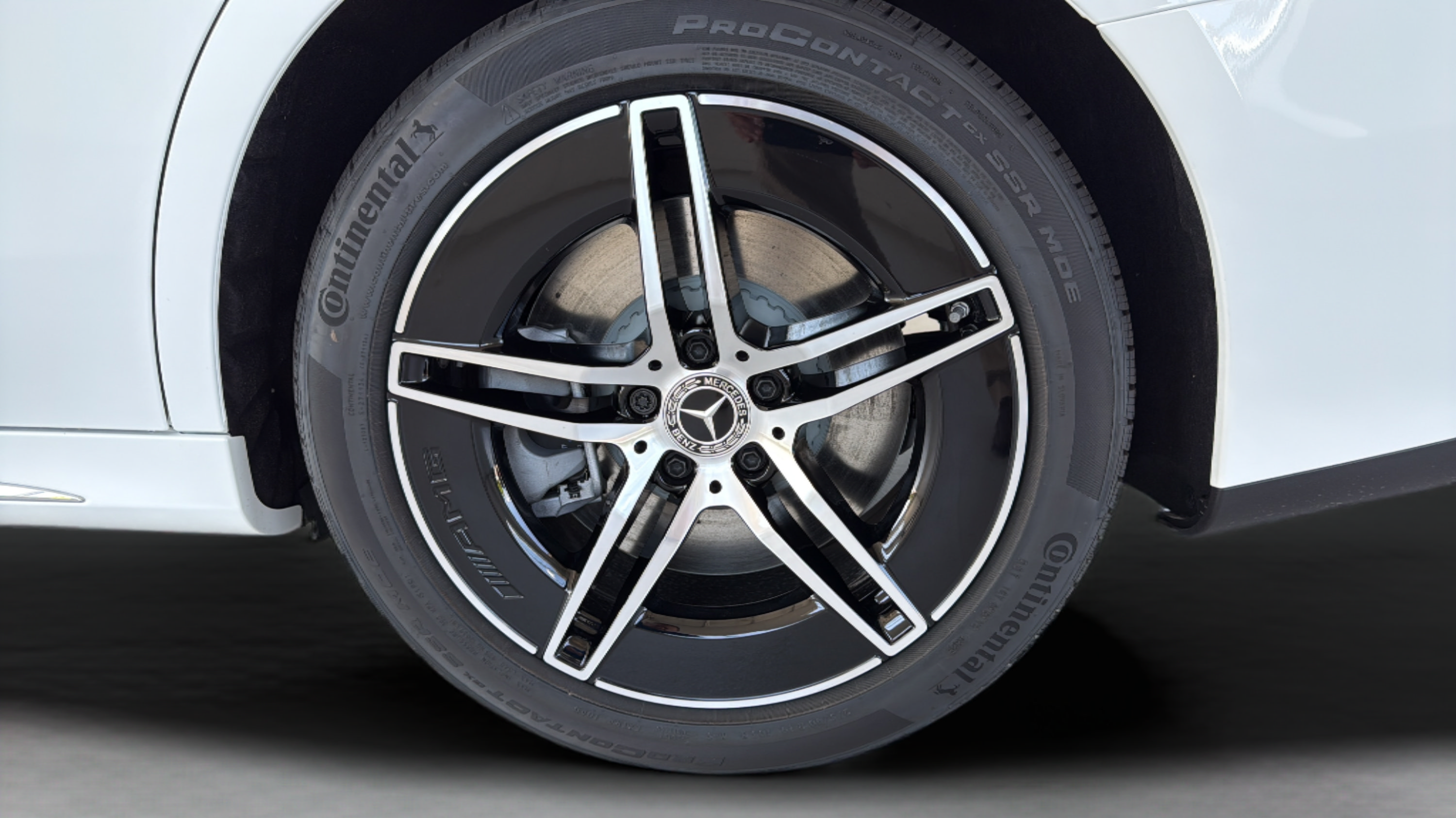 New 2026 Mercedes-Benz E 450 4MATIC Sedan image 50