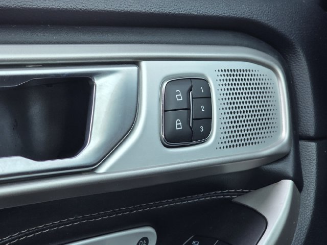 Certified 2024 Ford Explorer Limited w/ Limited Technology Package RWD image 18