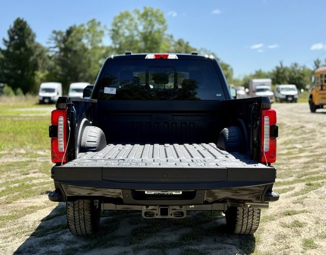 New 2025 Ford F350 Lariat w/ Lariat Ultimate Package image 6