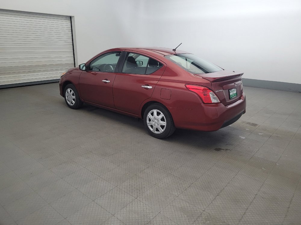 Used 2019 Nissan Versa SV FWD image 3