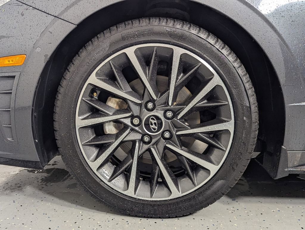 Certified 2022 Hyundai Sonata Limited FWD image 11