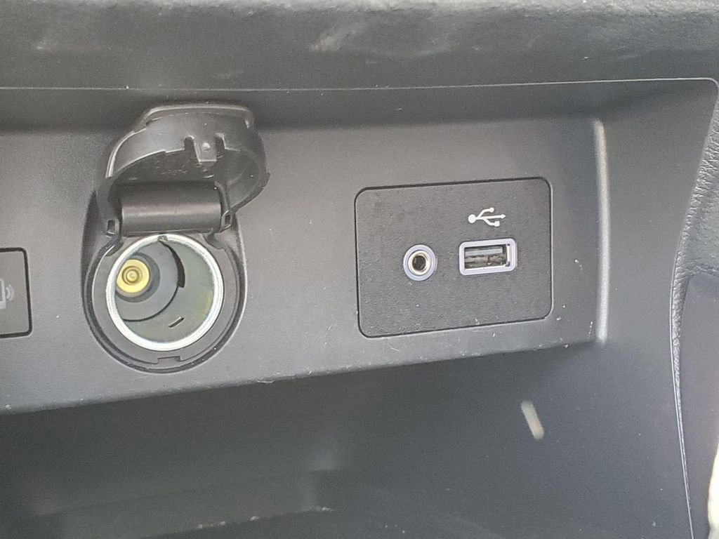 Certified 2025 Nissan Versa SV w/ Trunk Package FWD image 25