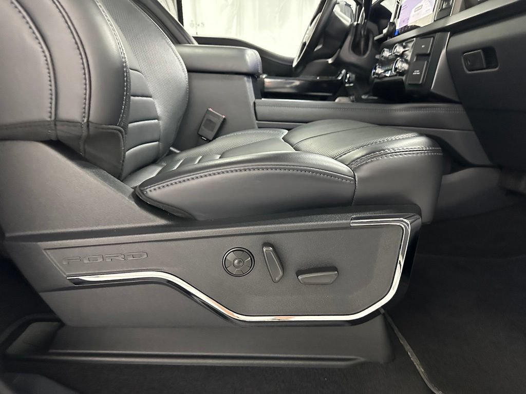 Used 2026 Ford F250 Platinum AWD/4WD image 60