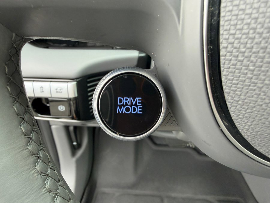 Used 2023 Hyundai Ioniq 5 Limited w/ Cargo Package image 17