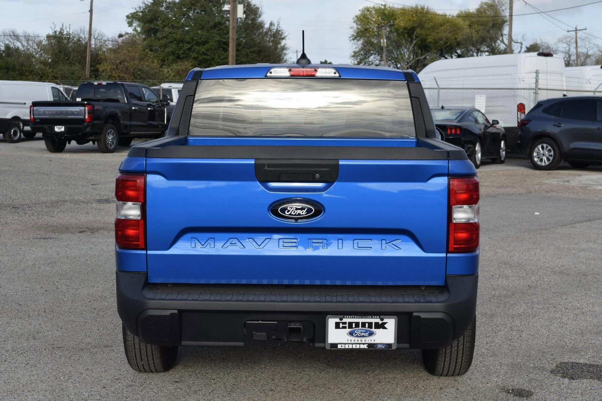 New 2026 Ford Maverick XL image 5