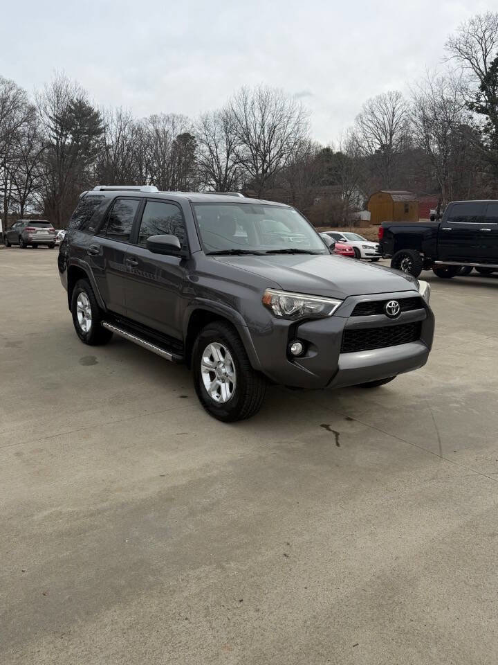 Used 2015 Toyota 4Runner SR5 image 10