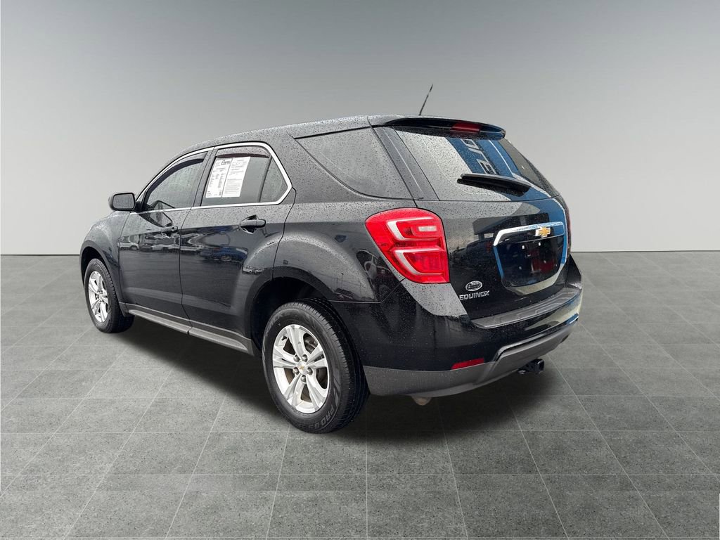 Used 2017 Chevrolet Equinox LS image 3