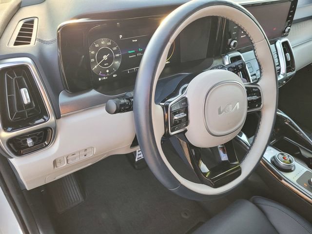 Used 2023 Kia Sorento SX Prestige image 24