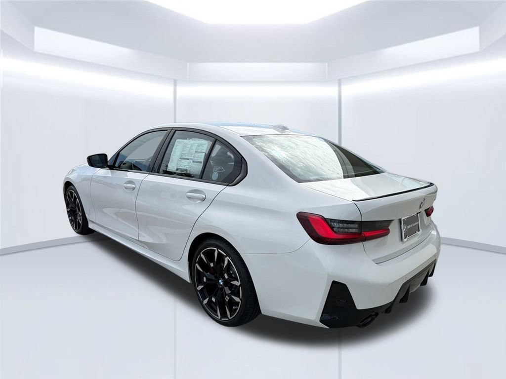 New 2026 BMW 330i Sedan w/ M Sport Package RWD image 4