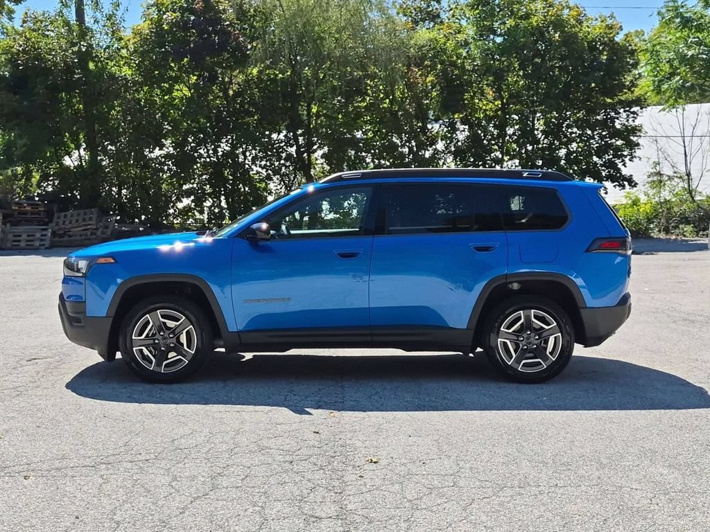 Used 2026 Jeep Cherokee Laredo AWD/4WD image 7