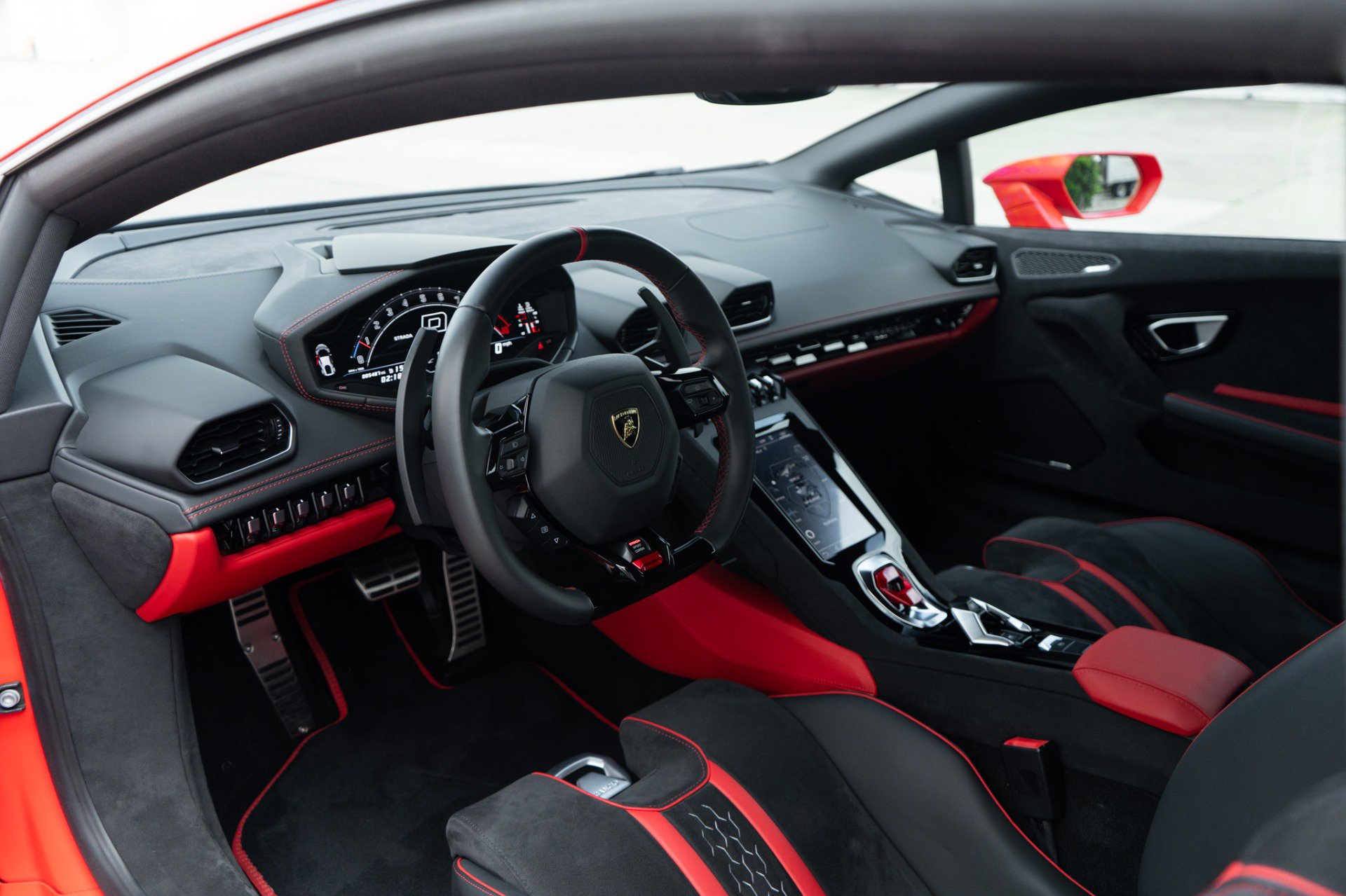 Used 2023 Lamborghini Huracan Tecnica image 5