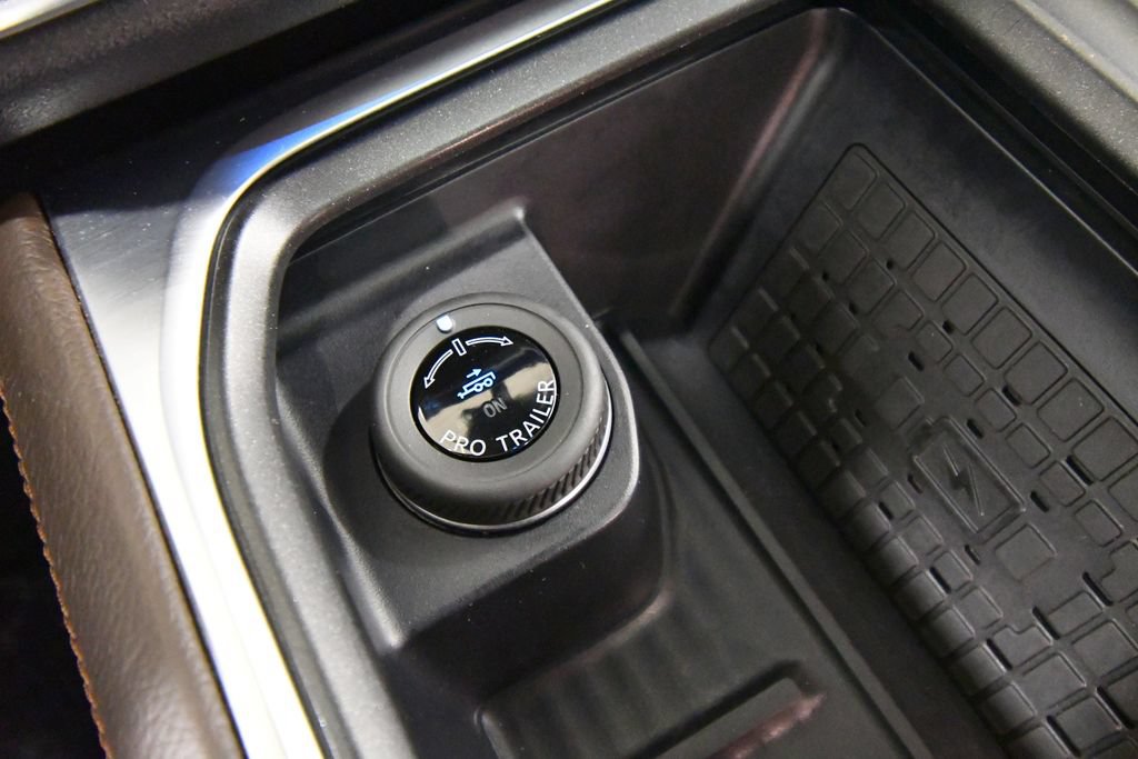 Used 2025 Ford Expedition King Ranch AWD/4WD image 28