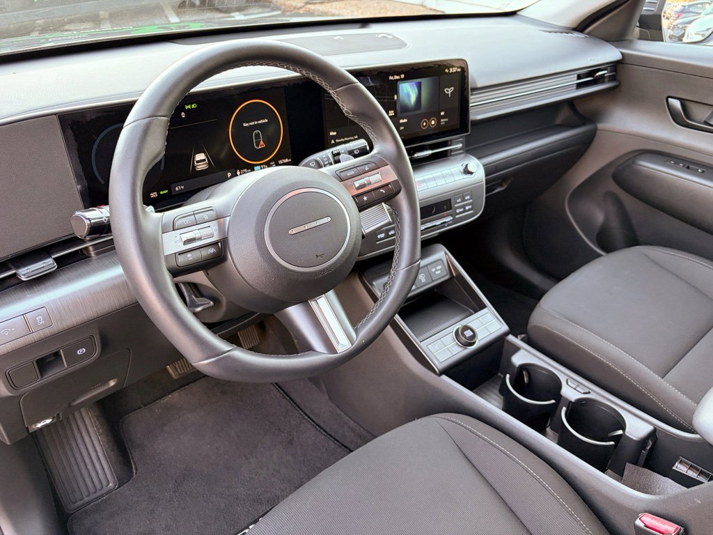 Used 2024 Hyundai Kona SEL image 18