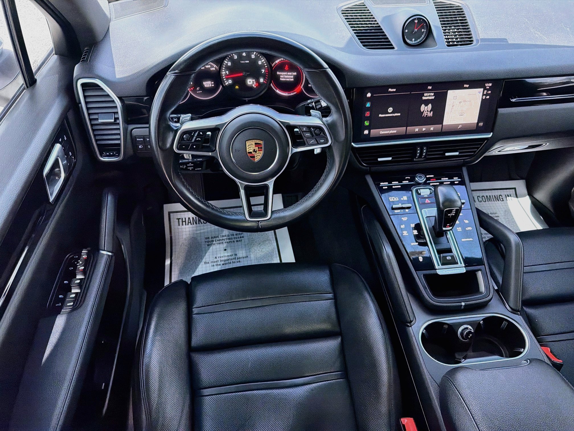 Used 2023 Porsche Cayenne AWD/4WD image 16