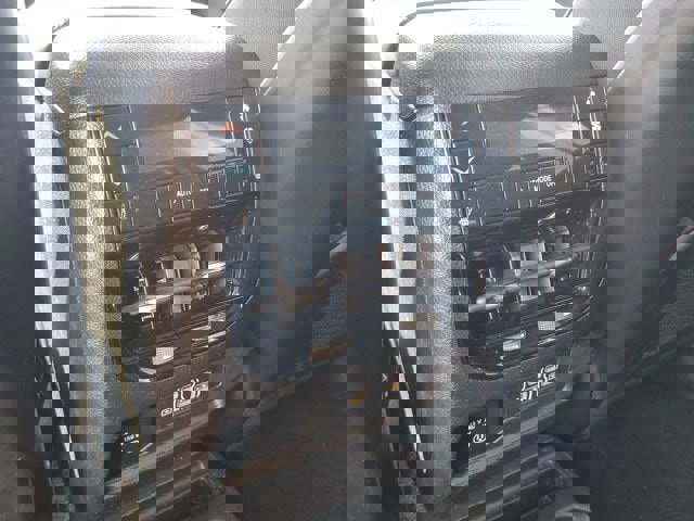 Used 2021 Jeep Grand Cherokee L Limited image 18