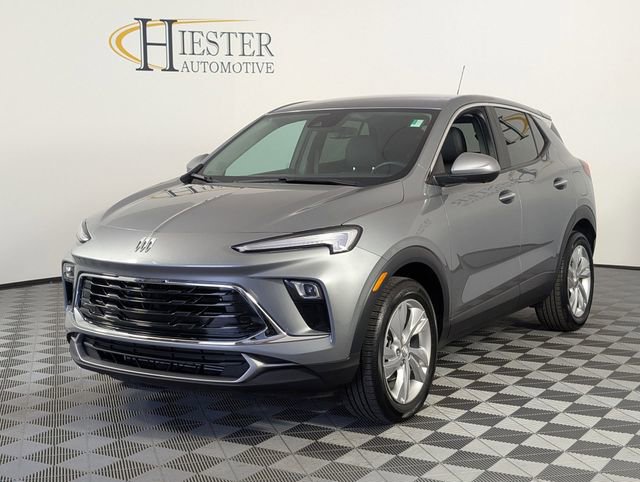 Used 2025 Buick Encore GX Preferred w/ Advanced Technology Package FWD image 4