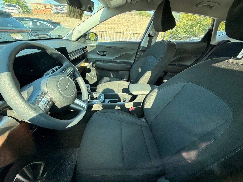 New 2026 Hyundai Kona SE image 24