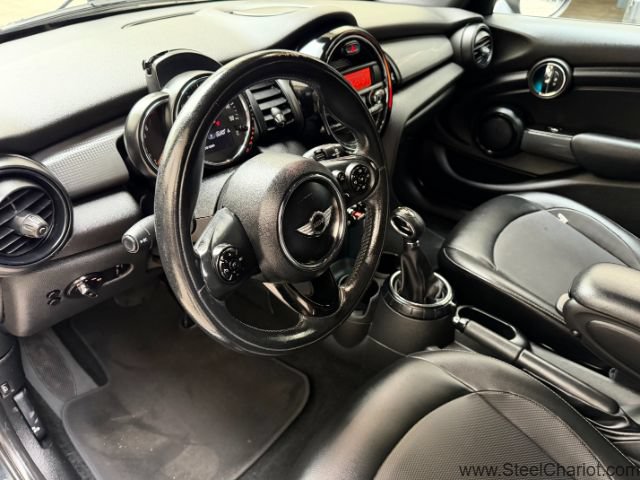 Used 2015 MINI Cooper 4-Door Hardtop FWD image 11