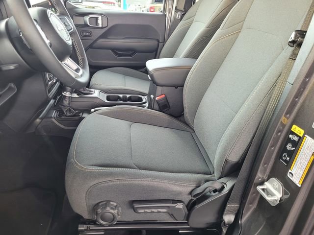 Certified 2025 Jeep Wrangler Unlimited Sahara w/ Safety Group image 16