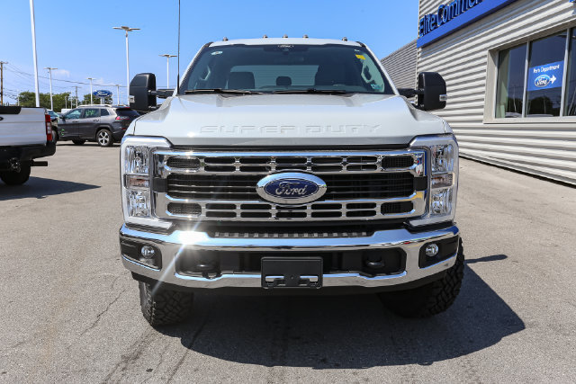 New 2026 Ford F350 XLT w/ Tremor Off-Road Package AWD/4WD image 4