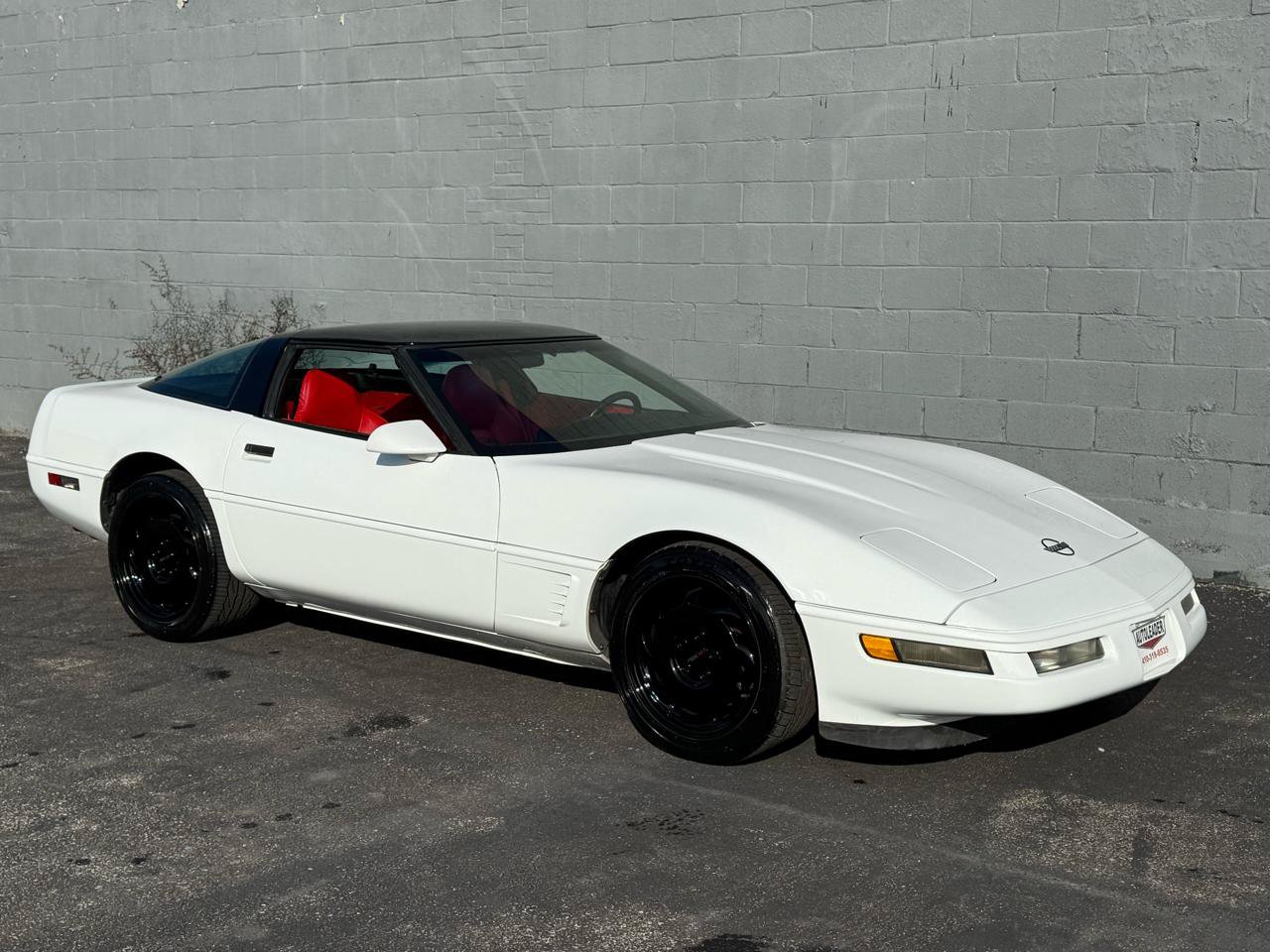 Used 1996 Chevrolet Corvette Coupe RWD image 15