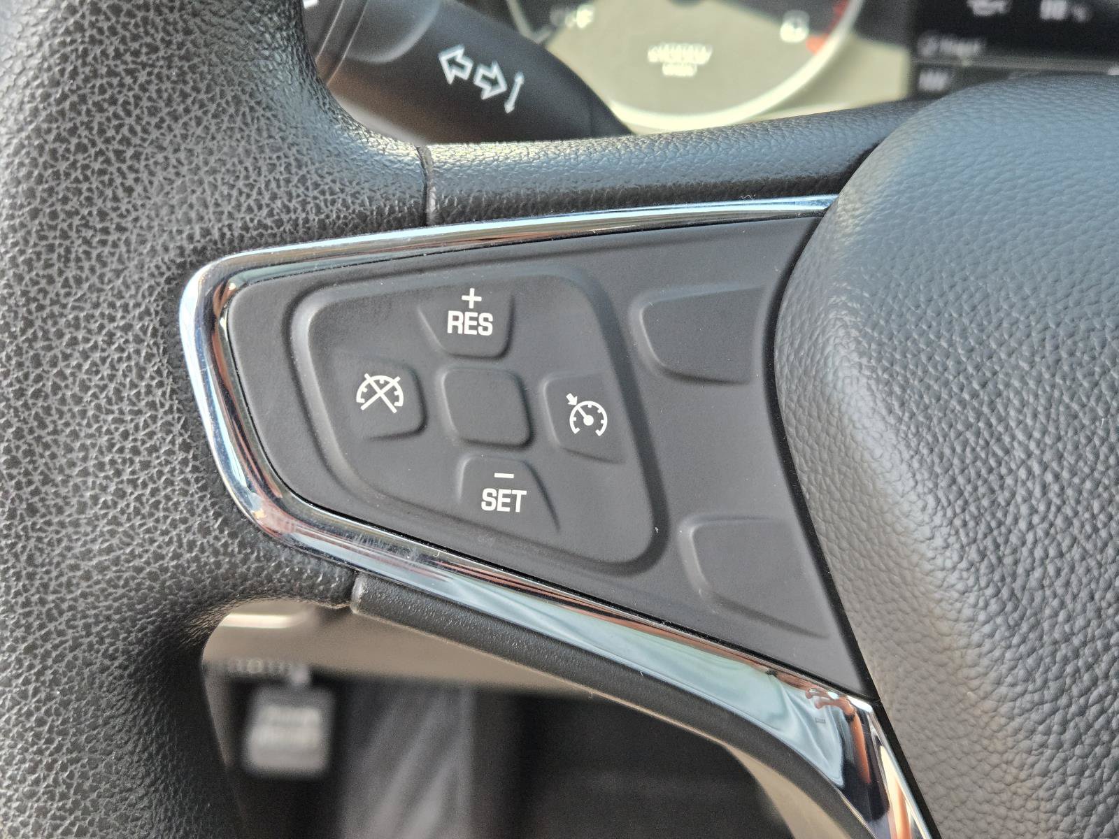 Used 2019 Chevrolet Cruze LT w/ Convenience Package FWD image 17