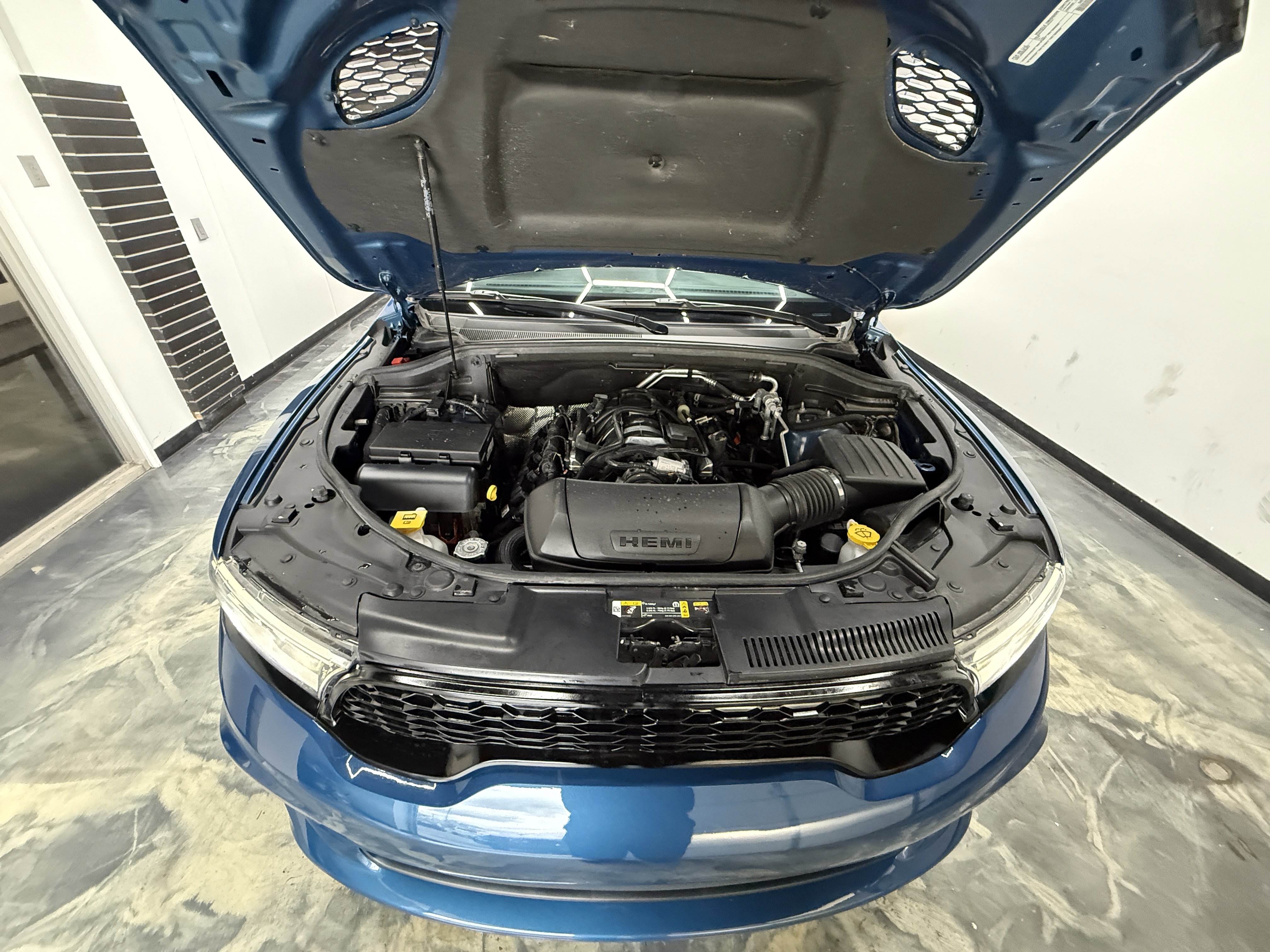Used 2024 Dodge Durango R/T w/ Blacktop Package AWD/4WD image 32