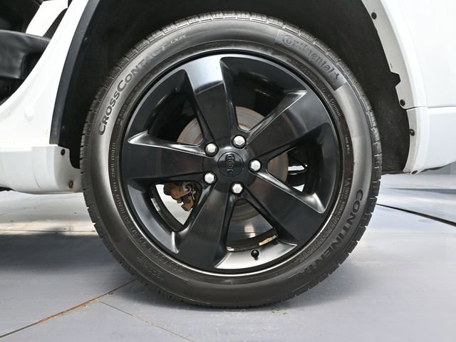 Used 2015 Jeep Grand Cherokee Altitude image 13