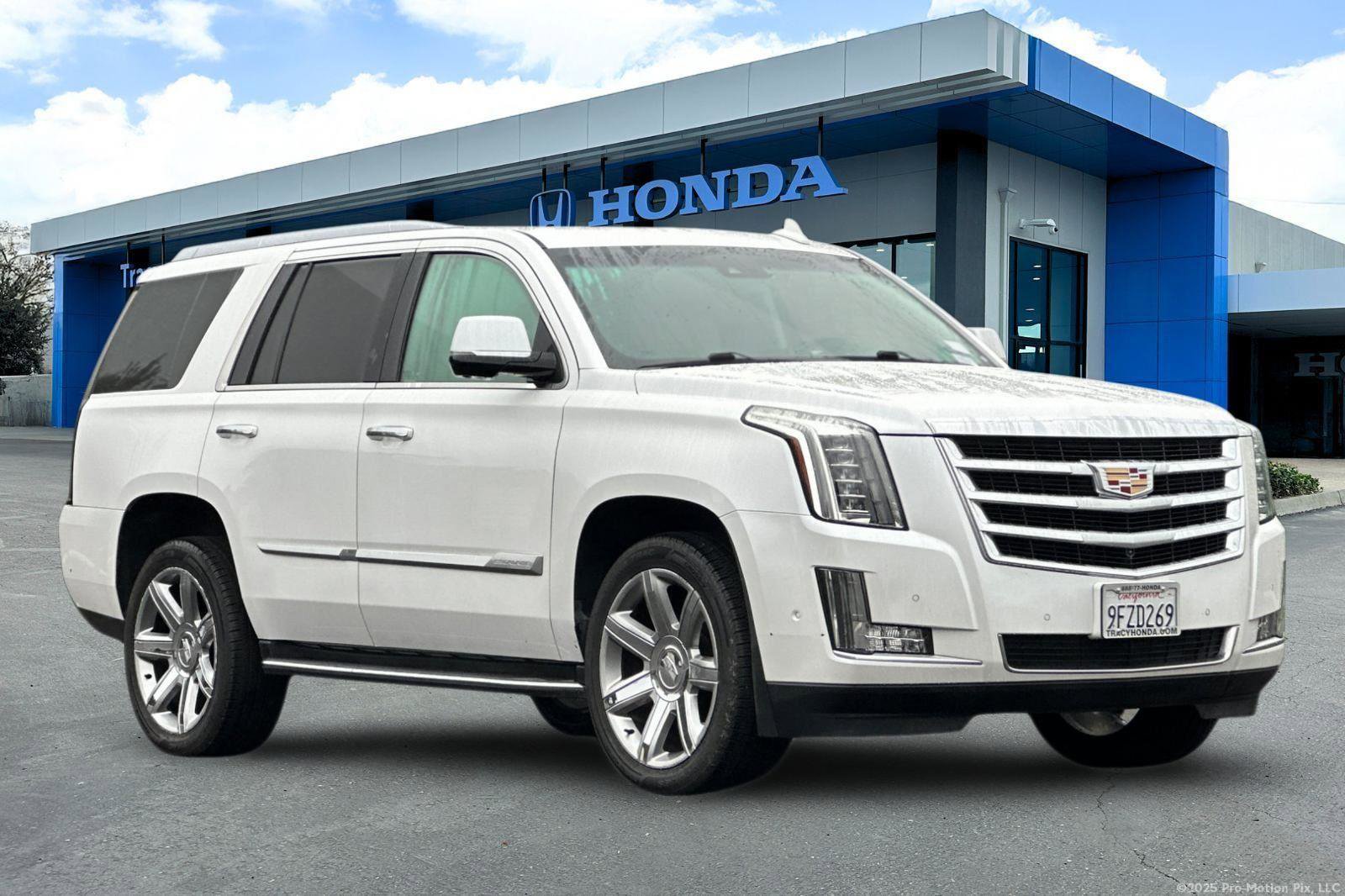 Used 2019 Cadillac Escalade Luxury video 1