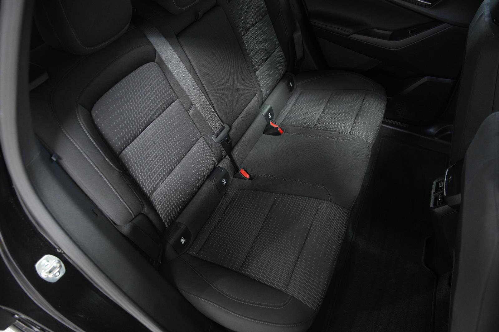 Used 2025 Chevrolet Equinox LT w/ Safety and Technology Package image 18